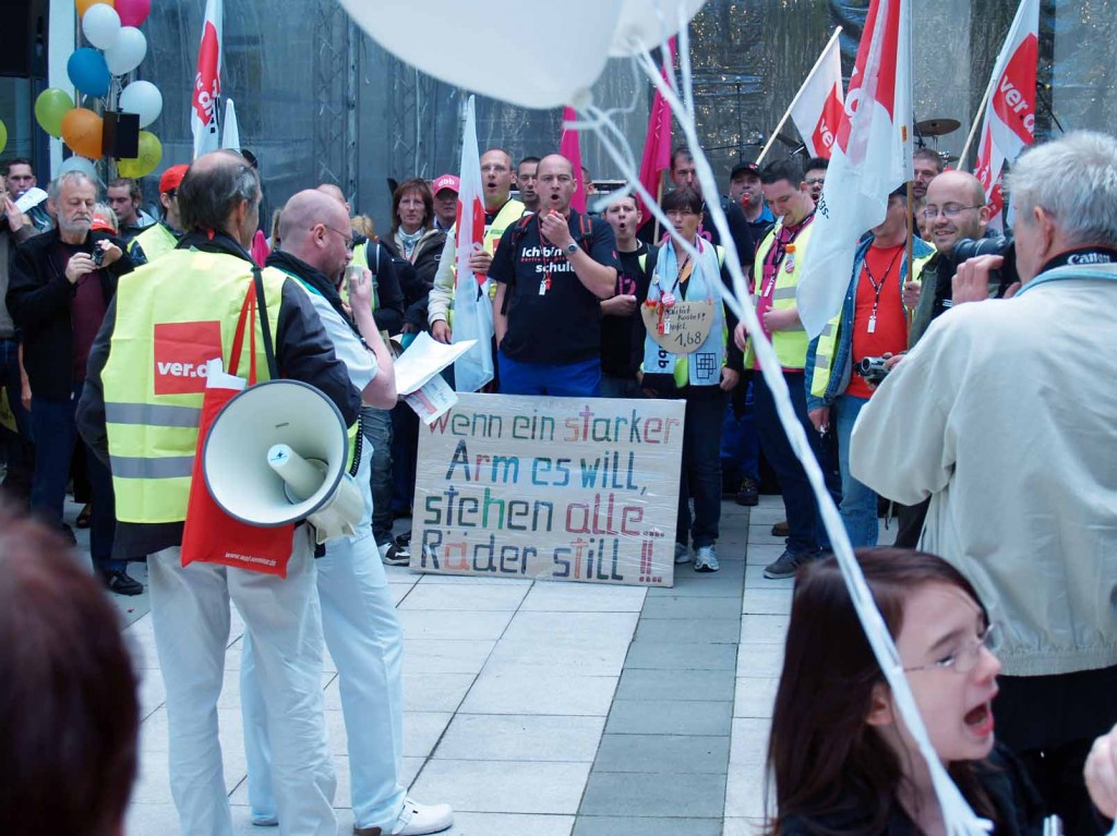 CFM-Streik auf Mitarbeiterfest